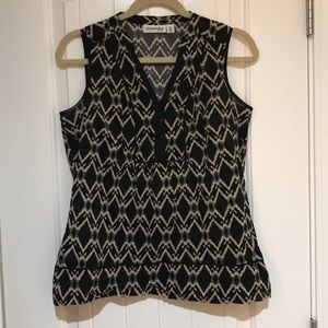 Black sleeveless shirt